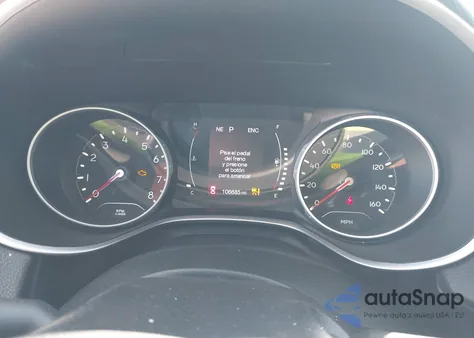 2021 Jeep Compass Latitude Fwd z USA, uszkodzony, nr VIN 3C4NJCBB9MT604710